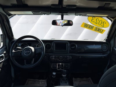 2023 Jeep Wrangler Altitude