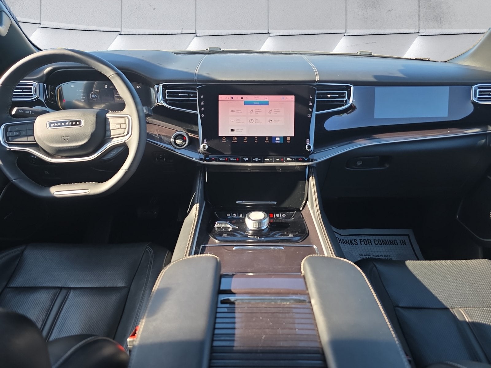 2023 Jeep Wagoneer Base