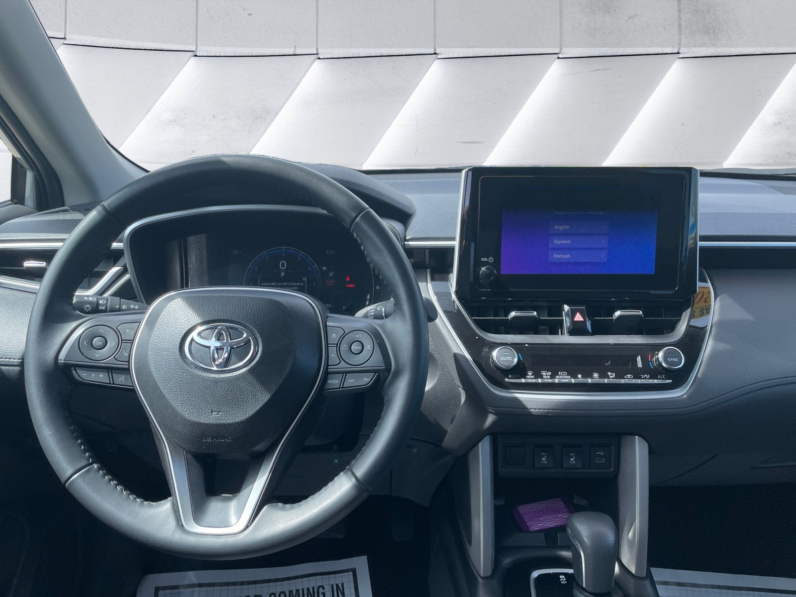 2025 Toyota Corolla Cross XLE