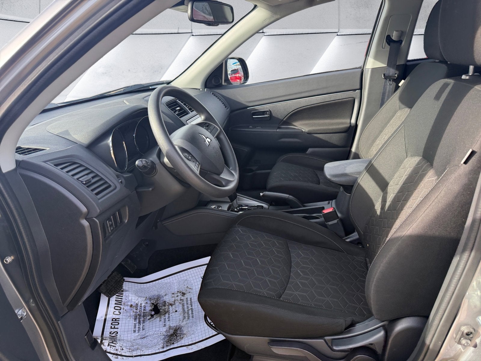 2025 Mitsubishi Outlander Sport ES