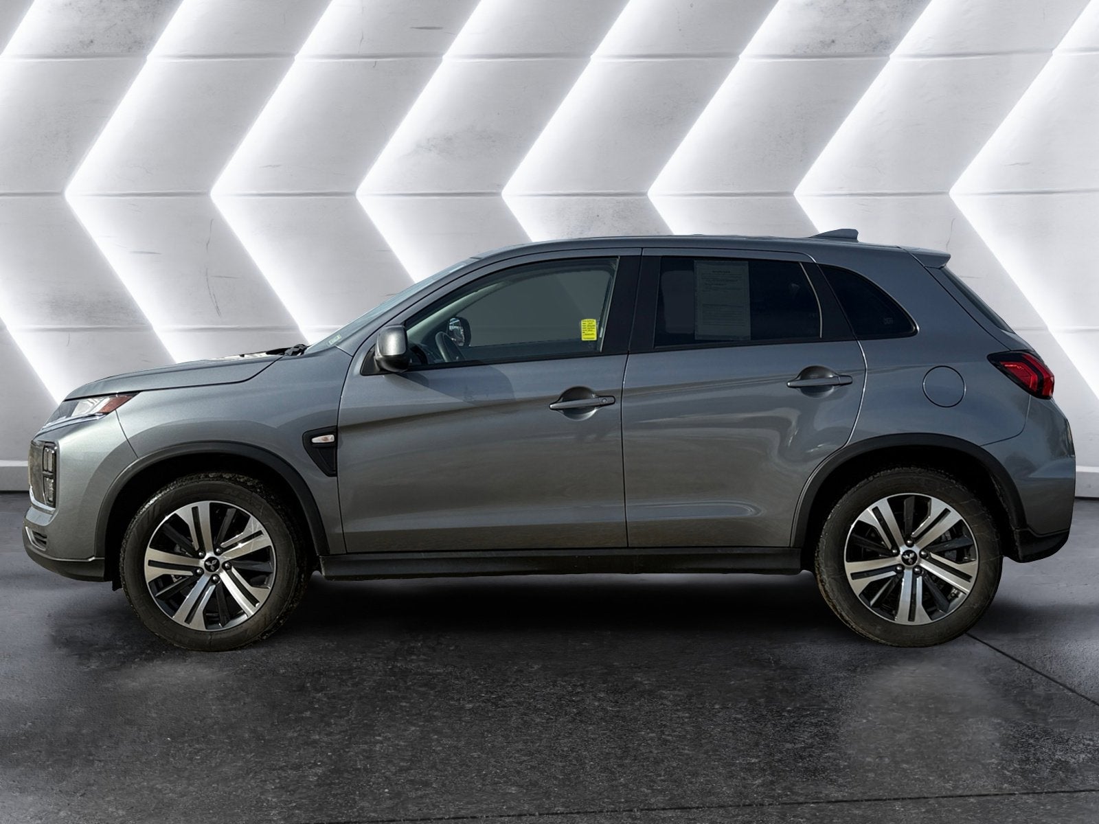 2025 Mitsubishi Outlander Sport ES