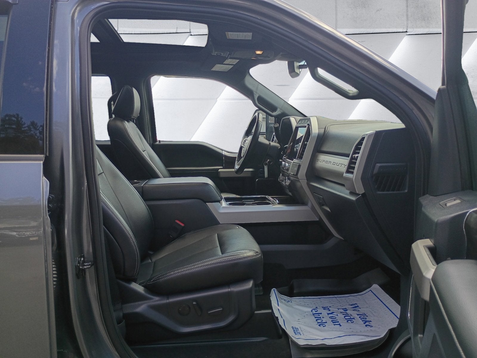 2022 Ford Super Duty F-250 SRW Lariat